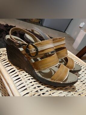 Fly “ Salm” Wedge Multicolored Sandals